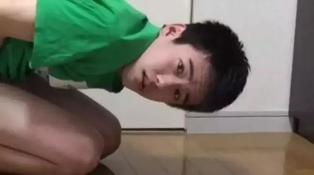 当日本小哥听说用碳酸水泡丁丁可以延时后... - 51虹马 当日本小哥听说用碳酸水泡丁丁可以延时后... - 51虹马