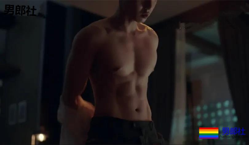 185寸头肌肉小狼狗，长腿翘臀好身材爆红，帅到窒息啊！ - 51虹马