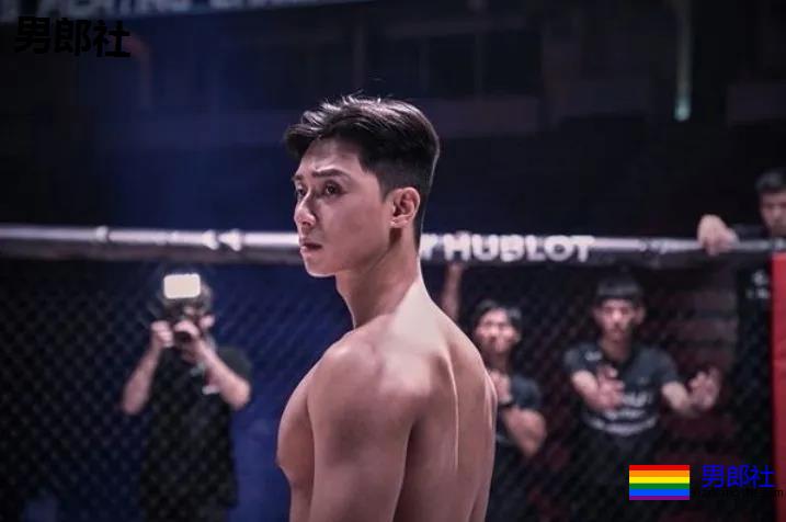 185寸头肌肉小狼狗，长腿翘臀好身材爆红，帅到窒息啊！ - 51虹马