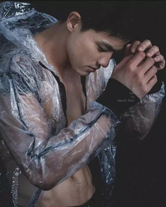 越南小哥写真走红网络，身材性感让人流鼻血！ - 51虹马