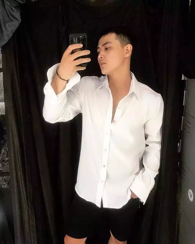 越南小哥写真走红网络，身材性感让人流鼻血！ - 51虹马