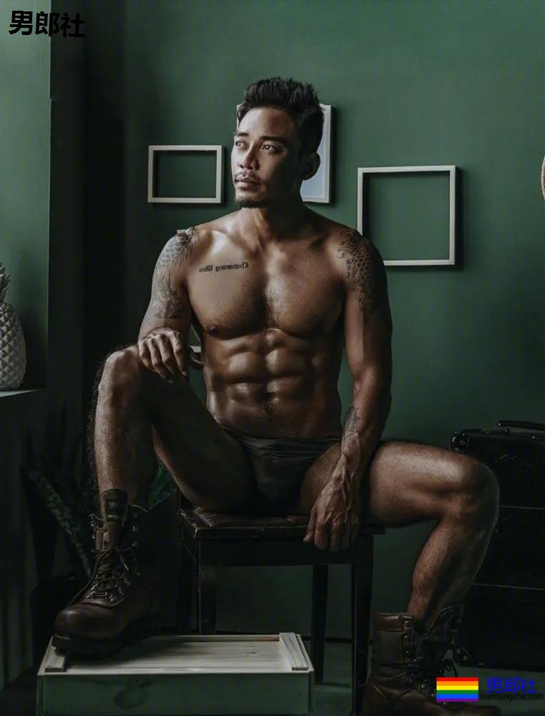 真正的男人味道，肌肉横行大包满屏！蒙眼Play瞬间湿屏。-51虹马