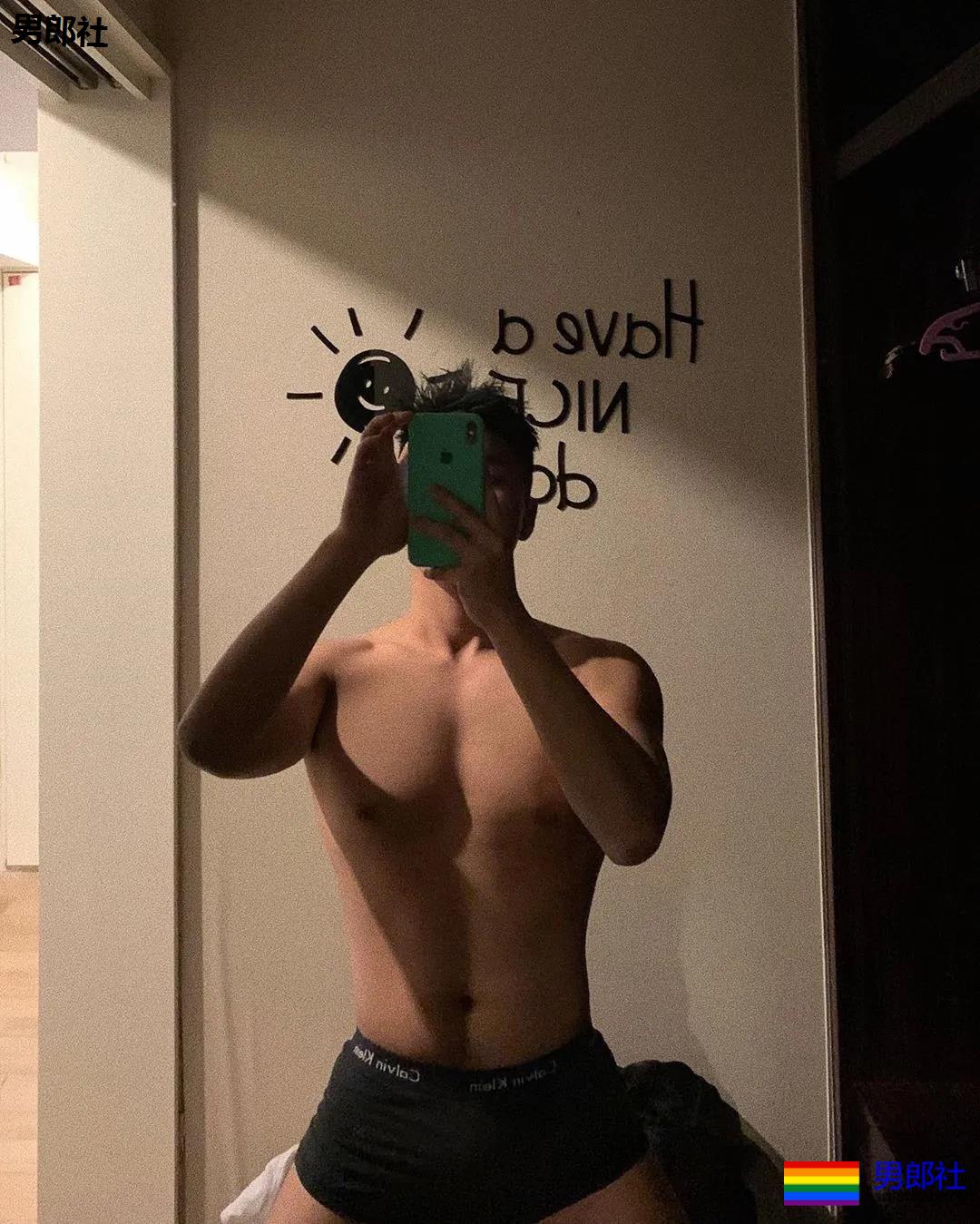 重庆崽儿练出大胸肌是种什么样的体验 - 51虹马 重庆崽儿练出大胸肌是种什么样的体验 - 51虹马