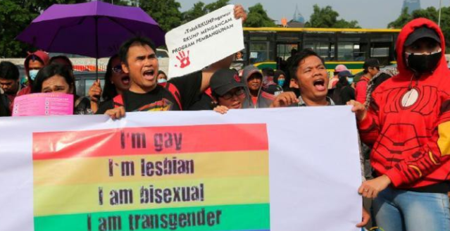 印尼一个新法案要求同性恋者到康复中心接受“治疗” - 51虹马 印尼一个新法案要求同性恋者到康复中心接受“治疗” - 51虹马