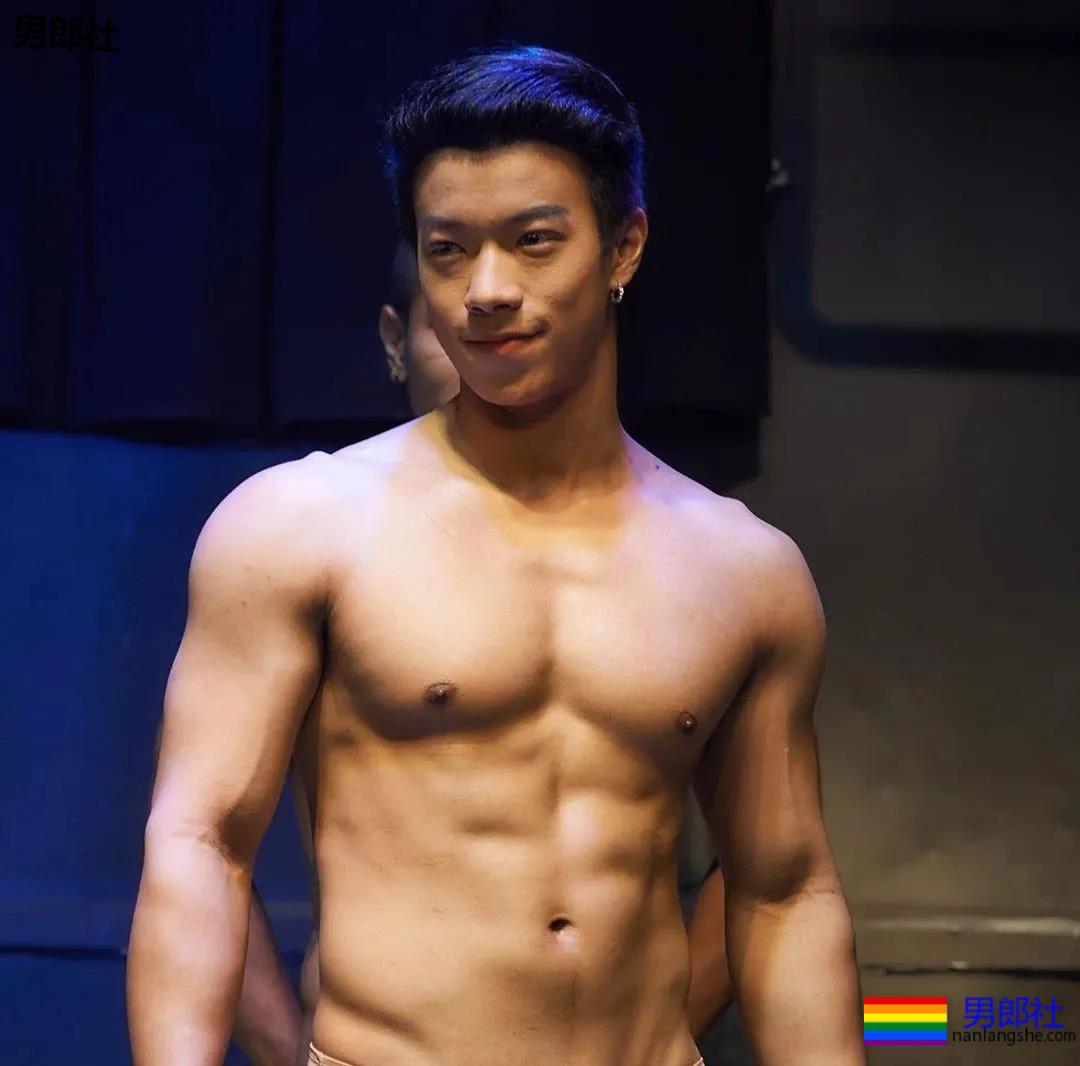 泰国同志夜店的肌肉男走秀值得一看吗? - 51虹马 泰国同志夜店的肌肉男走秀值得一看吗? - 51虹马