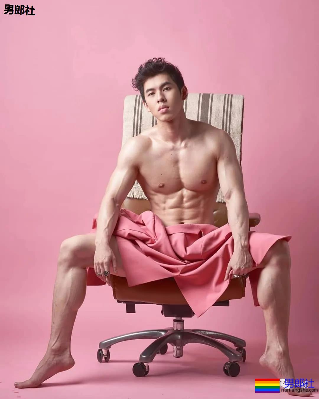 当红男星都脱脱脱的综艺？不看就亏了！-51虹马