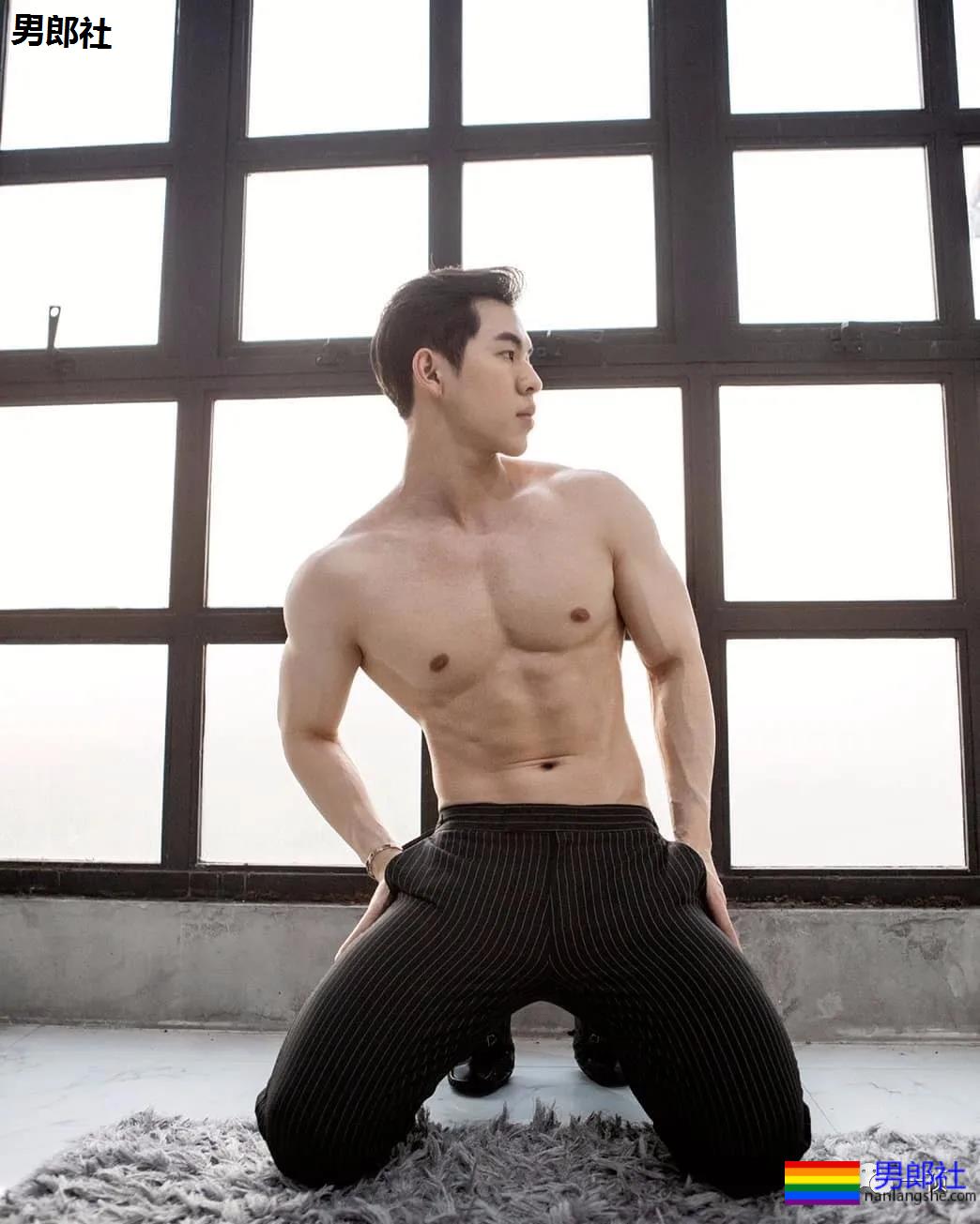 当红男星都脱脱脱的综艺？不看就亏了！ - 51虹马