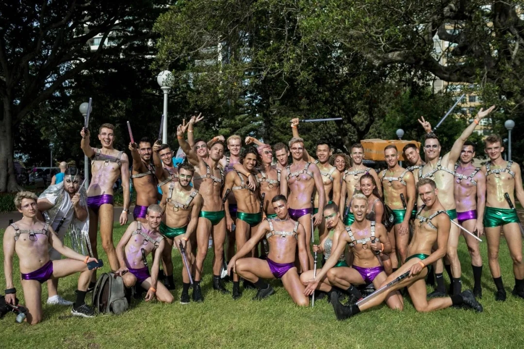 组图：悉尼年度同性恋狂欢节上演骄傲大游行 - 51虹马