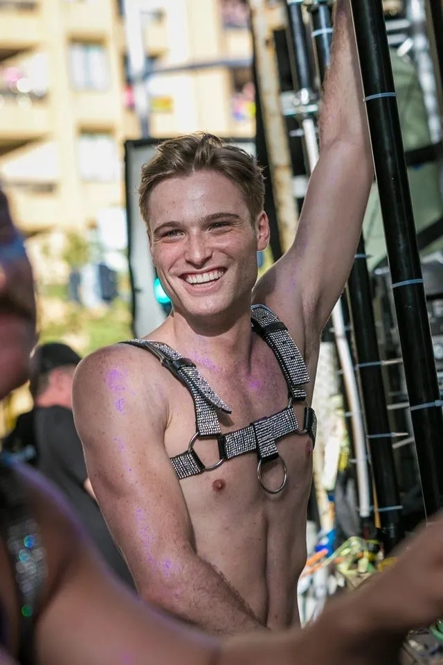 组图：悉尼年度同性恋狂欢节上演骄傲大游行 - 51虹马