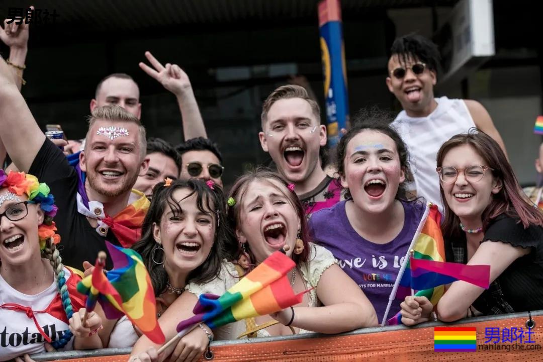 组图：悉尼年度同性恋狂欢节上演骄傲大游行 - 51虹马