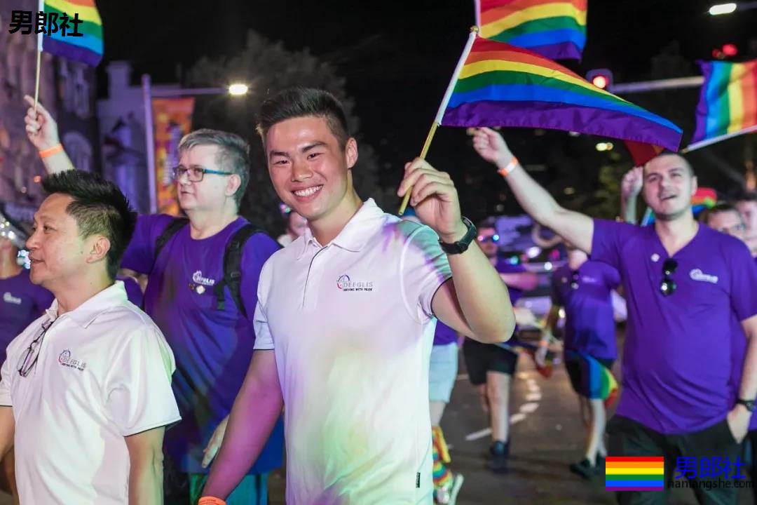 组图：悉尼年度同性恋狂欢节上演骄傲大游行 - 51虹马