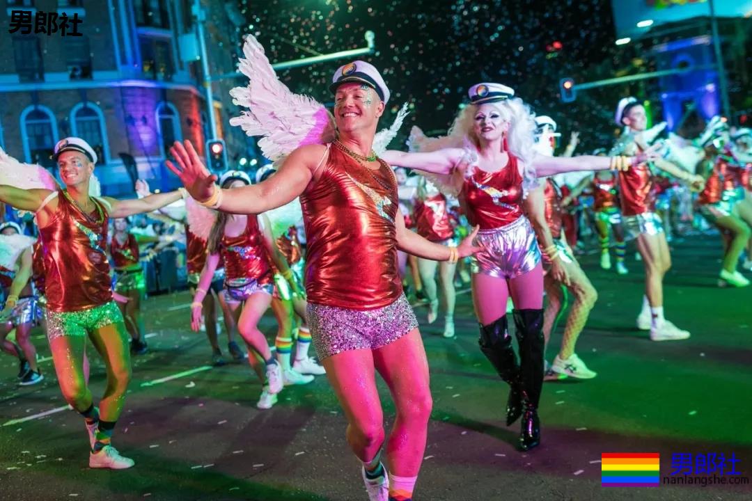 组图：悉尼年度同性恋狂欢节上演骄傲大游行 - 51虹马