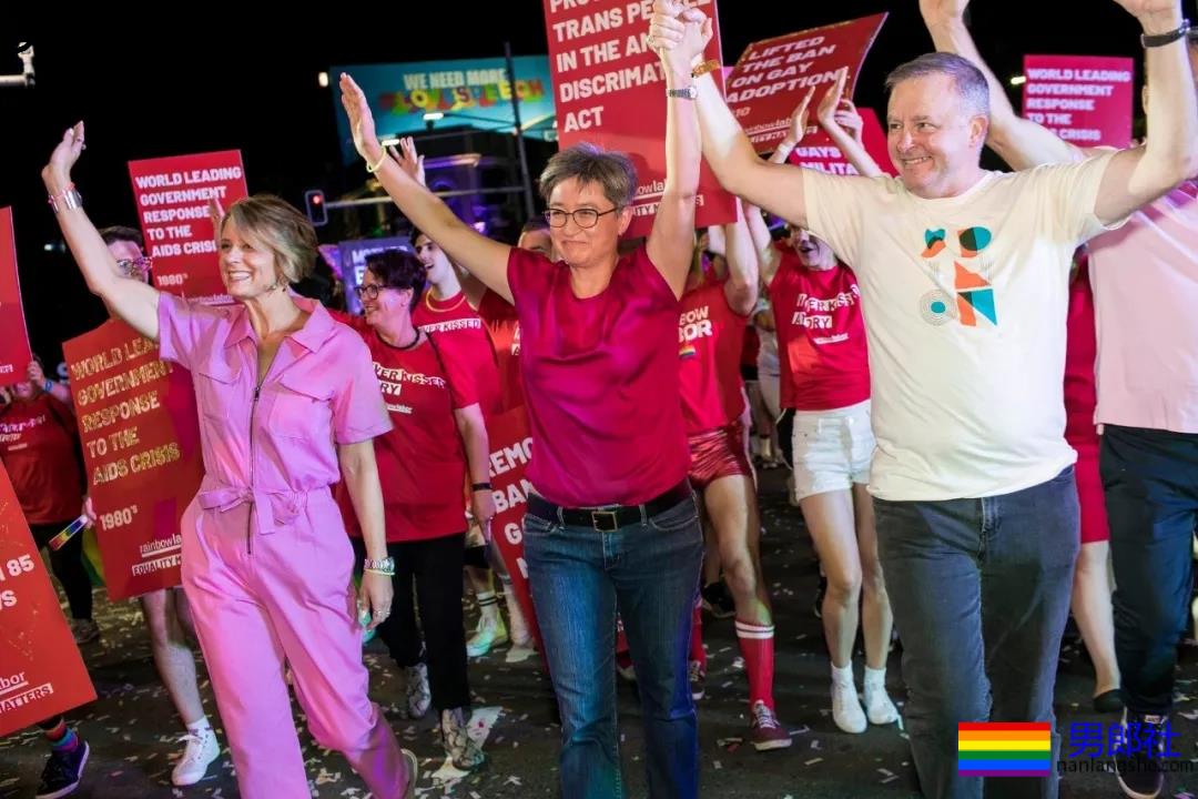 组图：悉尼年度同性恋狂欢节上演骄傲大游行 - 51虹马