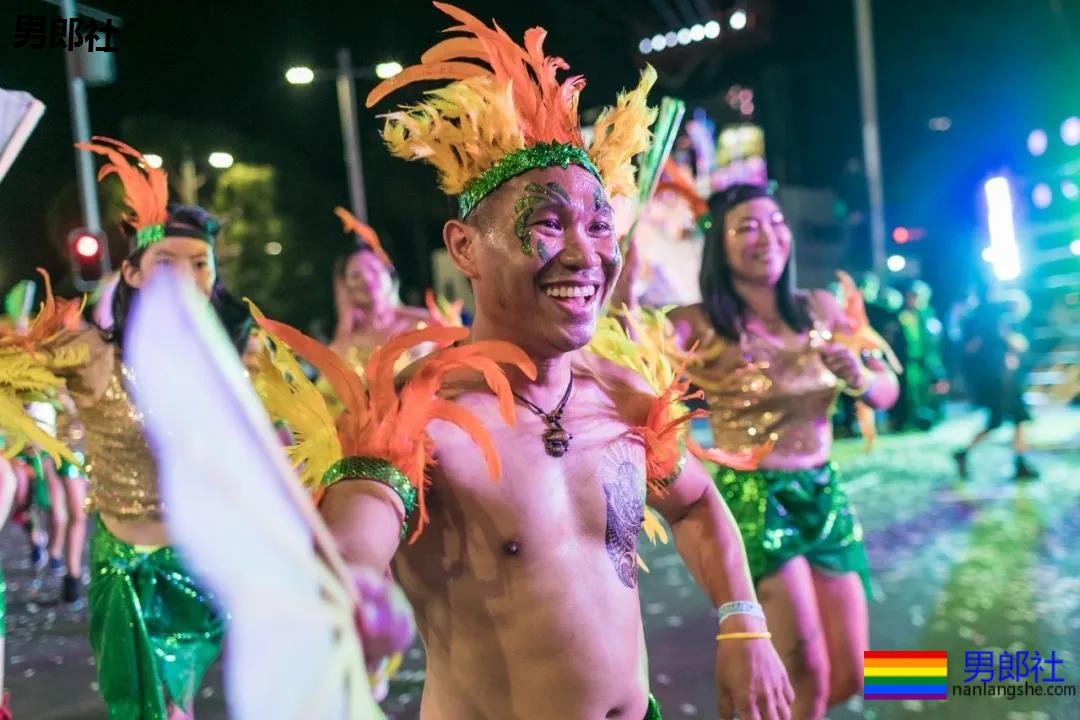 组图：悉尼年度同性恋狂欢节上演骄傲大游行 - 51虹马