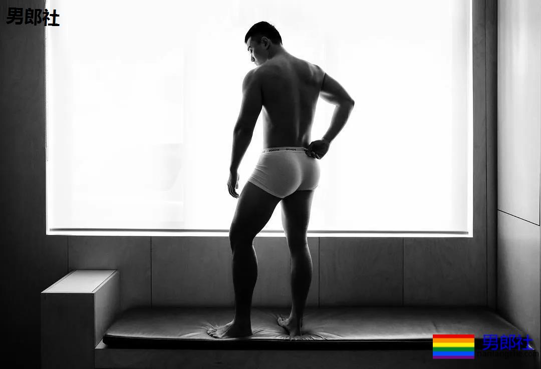 对话推特23万粉丝的超级网黄 - 51虹马 对话推特23万粉丝的超级网黄 - 51虹马