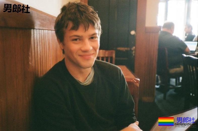 《十三个原因》男演员在IG放闪 - 51虹马 《十三个原因》男演员在IG放闪 - 51虹马