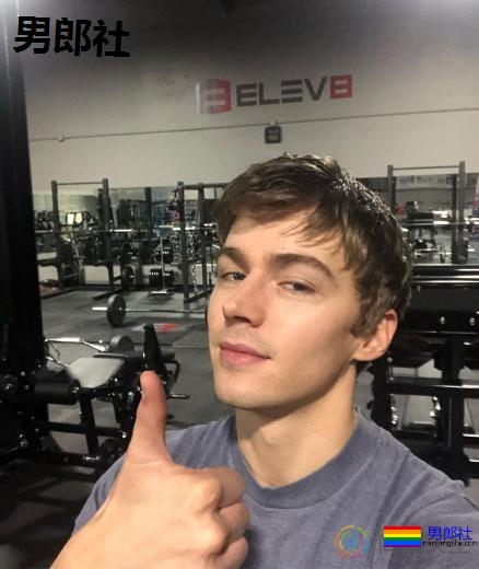 《十三个原因》男演员在IG放闪 - 51虹马 《十三个原因》男演员在IG放闪 - 51虹马