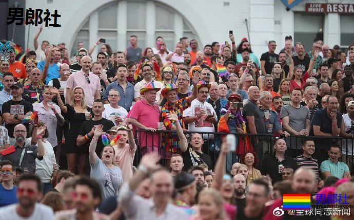 澳大利亚的悉尼举行盛大的骄傲游行 - 51虹马