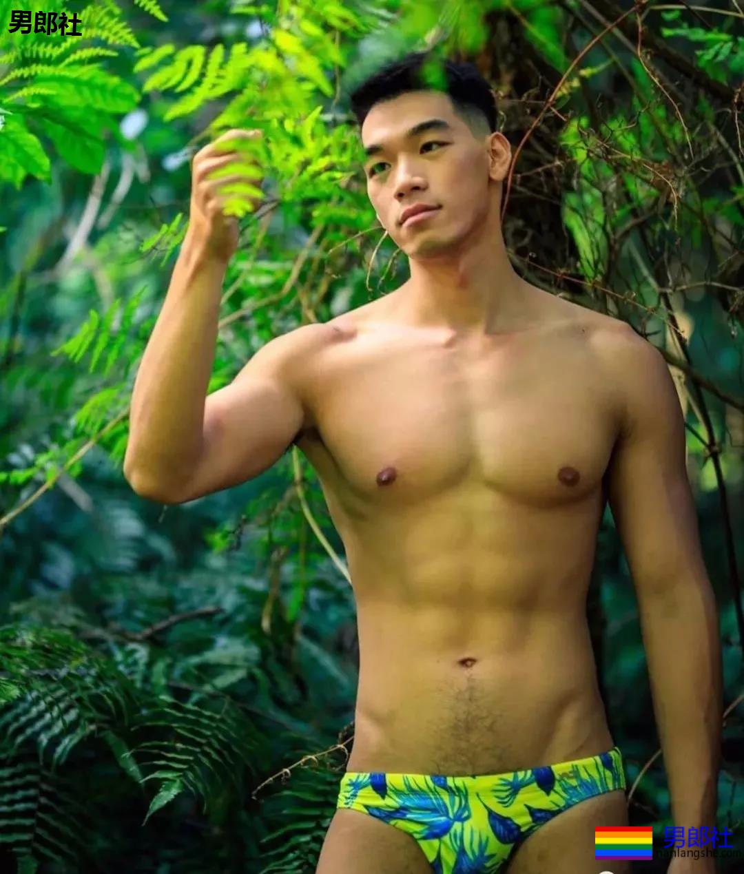 野外的体育生，太TM性感了！ - 51虹马