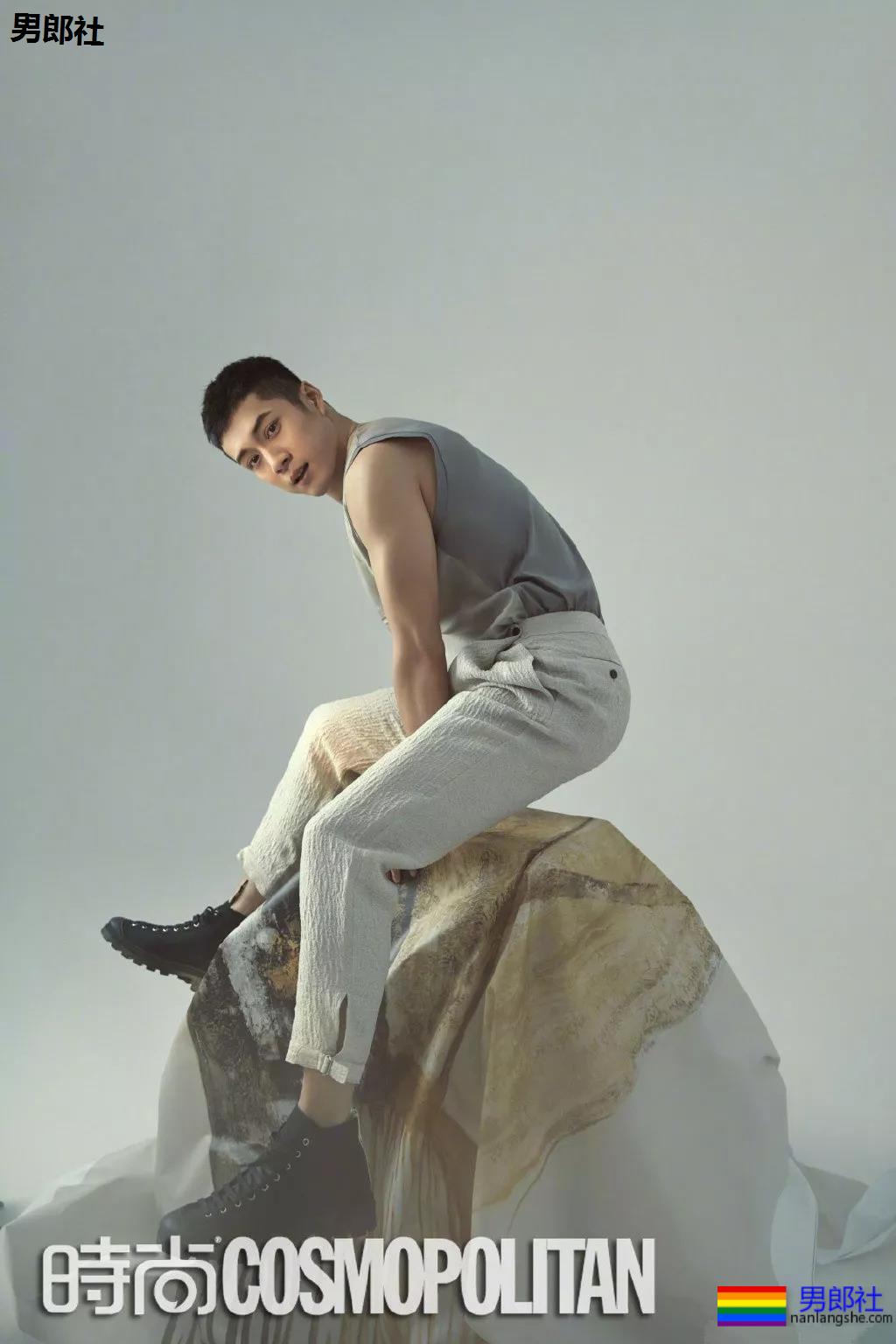 筋肉小狼狗身材不输彭于晏,与王彦霖共浴,连男星都对他爱不释手! - 51虹马 筋肉小狼狗身材不输彭于晏,与王彦霖共浴,连男星都对他爱不释手! - 51虹马