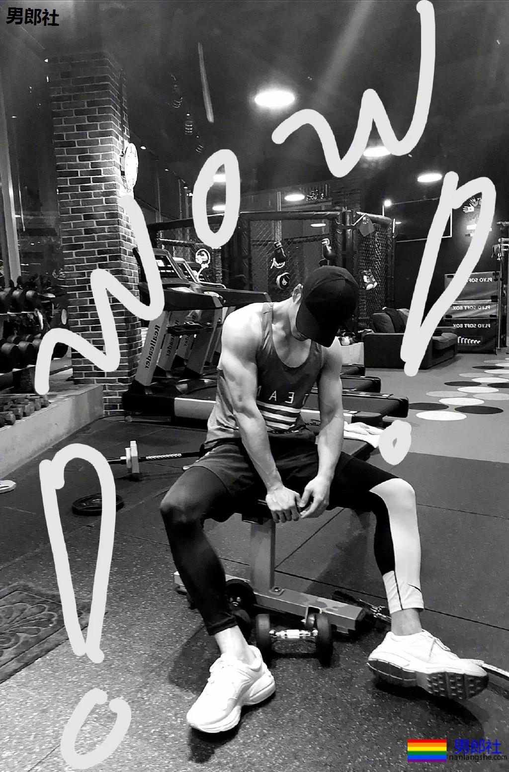 筋肉小狼狗身材不输彭于晏,与王彦霖共浴,连男星都对他爱不释手! - 51虹马 筋肉小狼狗身材不输彭于晏,与王彦霖共浴,连男星都对他爱不释手! - 51虹马