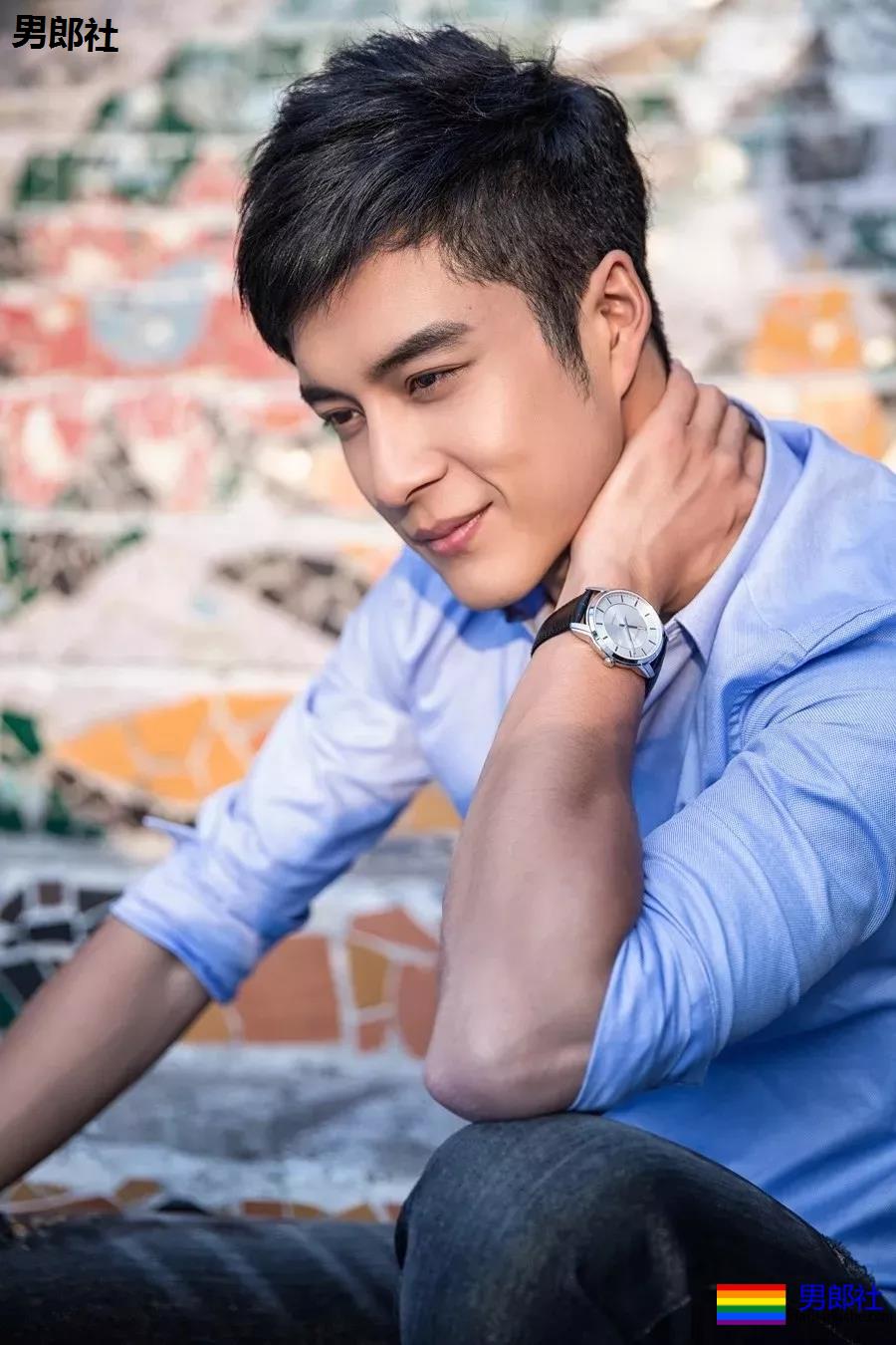 筋肉小狼狗身材不输彭于晏,与王彦霖共浴,连男星都对他爱不释手! - 51虹马 筋肉小狼狗身材不输彭于晏,与王彦霖共浴,连男星都对他爱不释手! - 51虹马