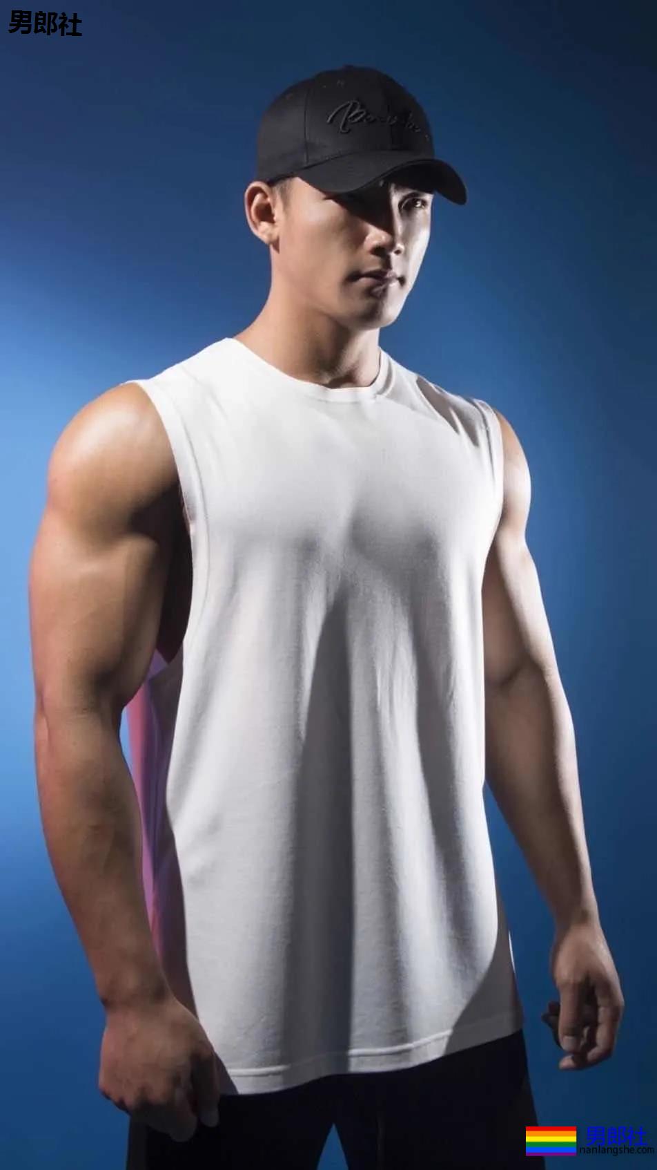 超大Dior的麒麟臂小哥哥，活很好惹~ - 51虹马