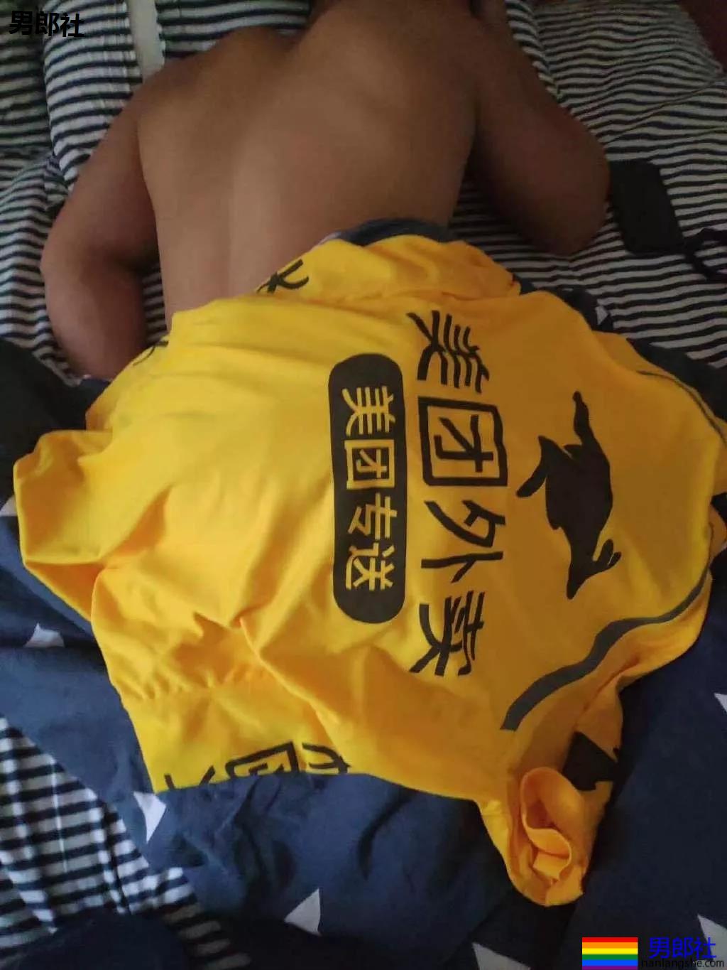 肌肉私教私活接不停!劲爆推特风大胸肌肉外卖小哥,忍不住了! - 51虹马 肌肉私教私活接不停!劲爆推特风大胸肌肉外卖小哥,忍不住了! - 51虹马