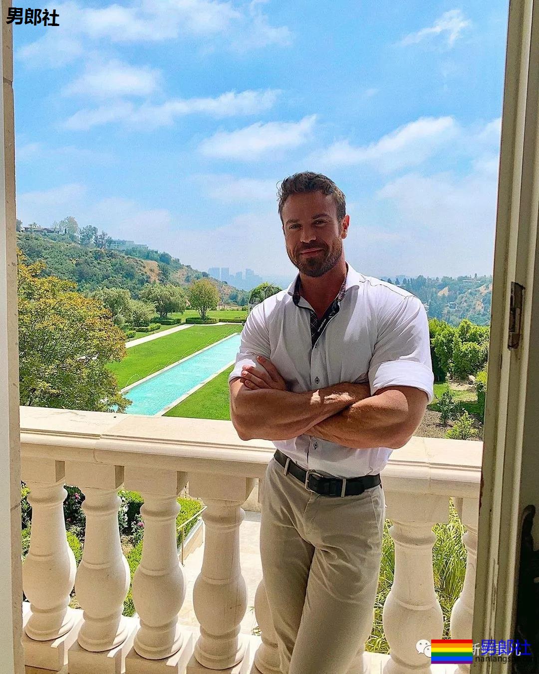 真人秀里优质正装肌肉男星，私下这么暴力？ - 51虹马