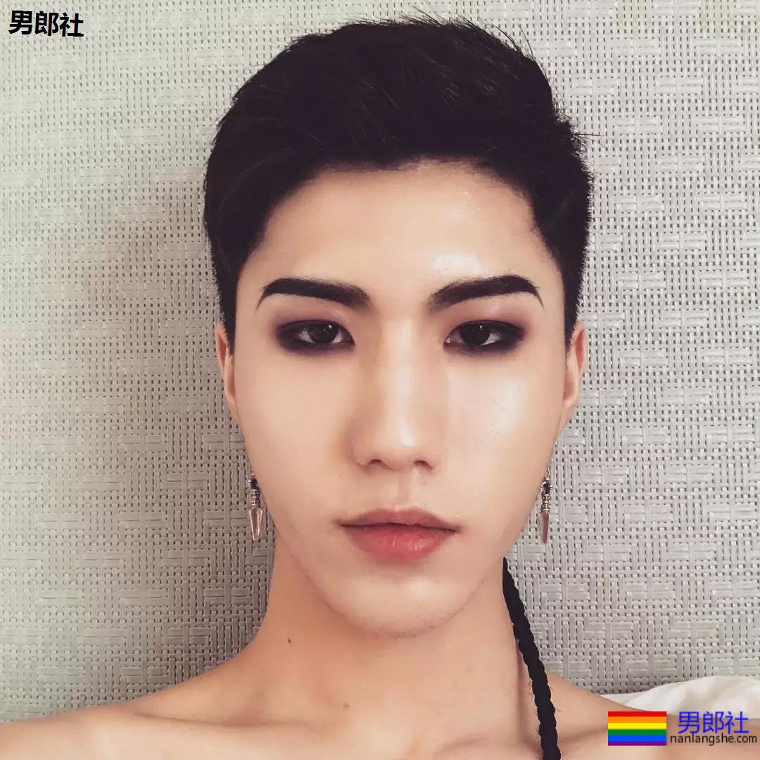 相比去酒吧都要蹭门票的“野鸡”，他们才算是人生赢家！-51虹马