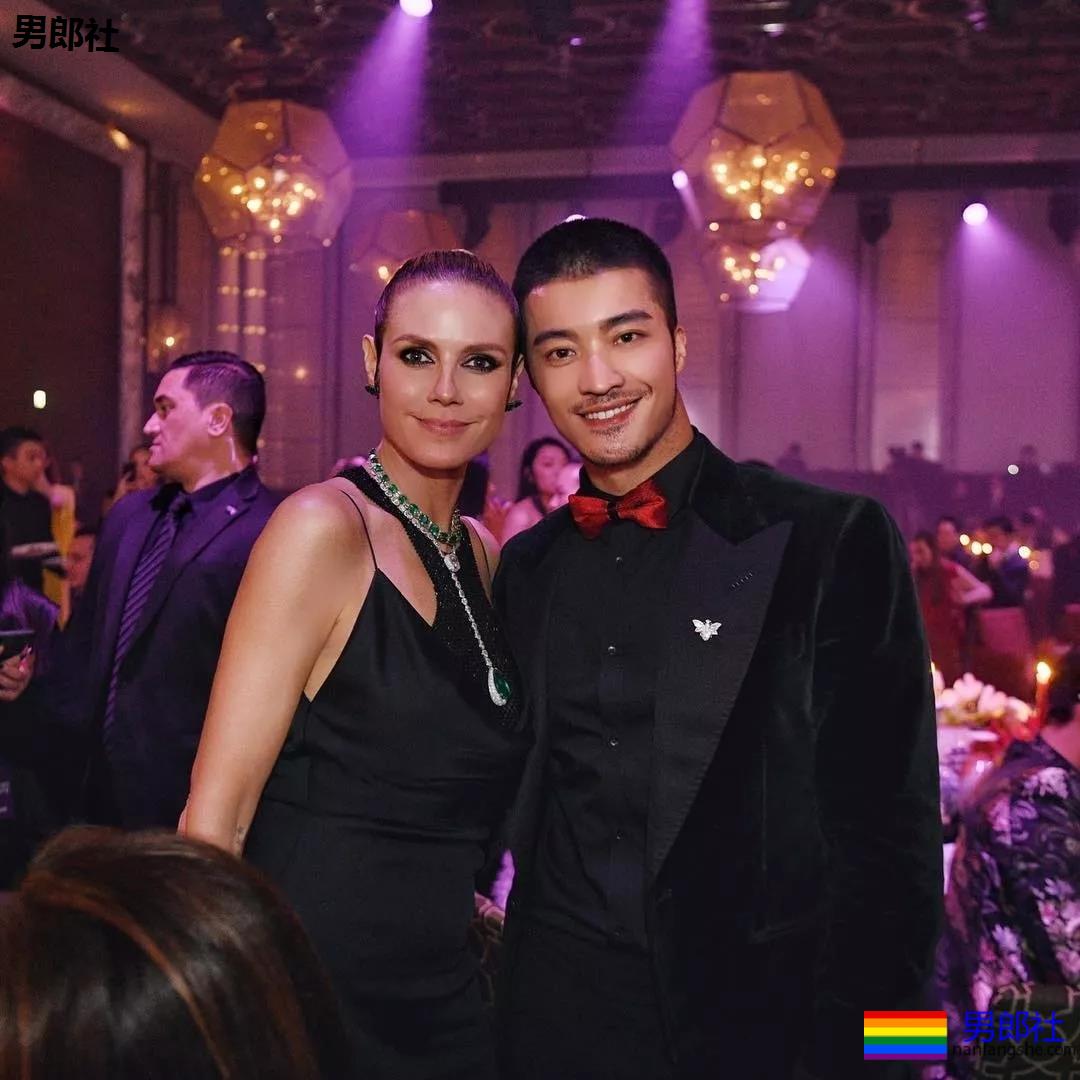 相比去酒吧都要蹭门票的“野鸡”，他们才算是人生赢家！ - 51虹马