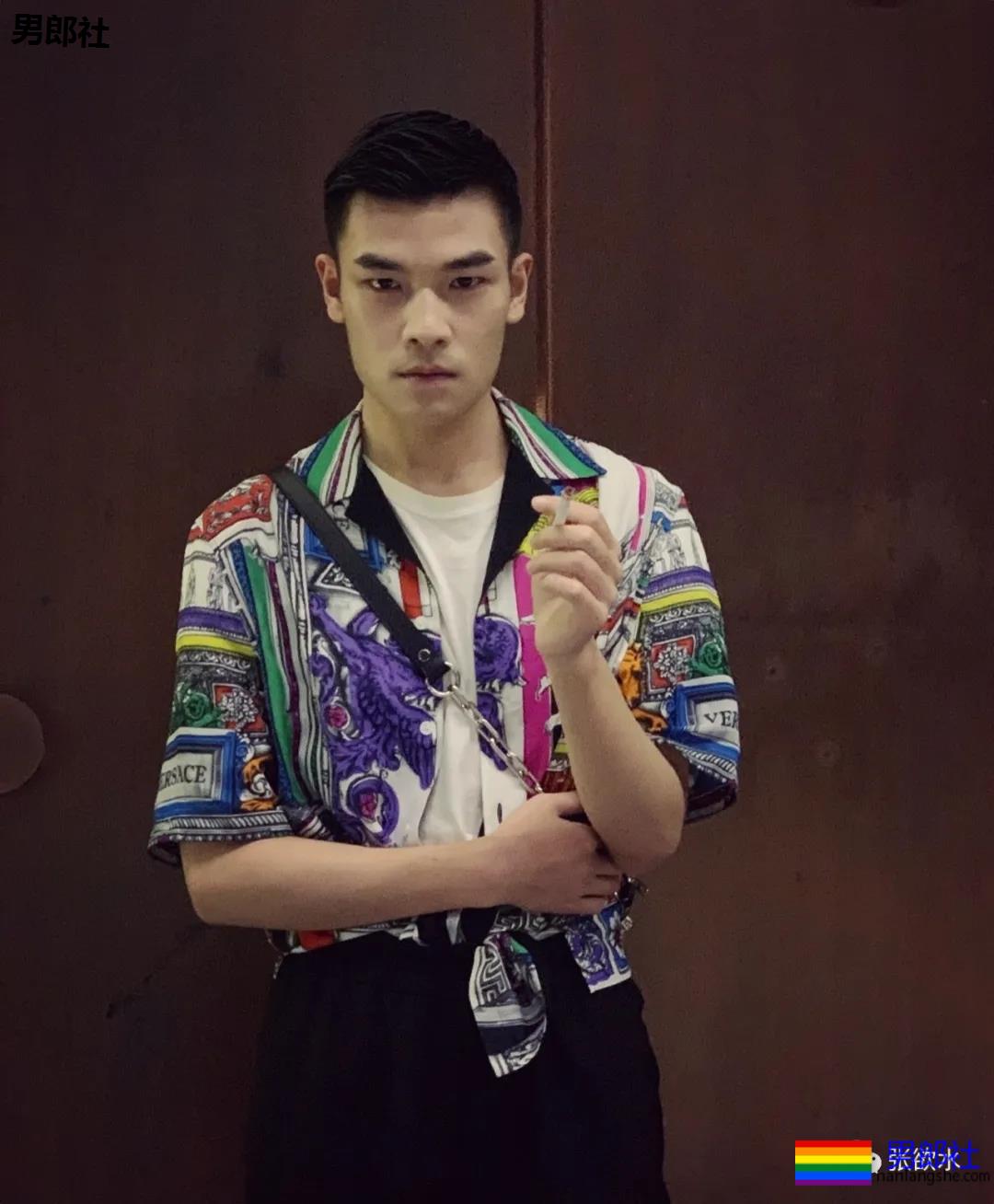 相比去酒吧都要蹭门票的“野鸡”，他们才算是人生赢家！ - 51虹马