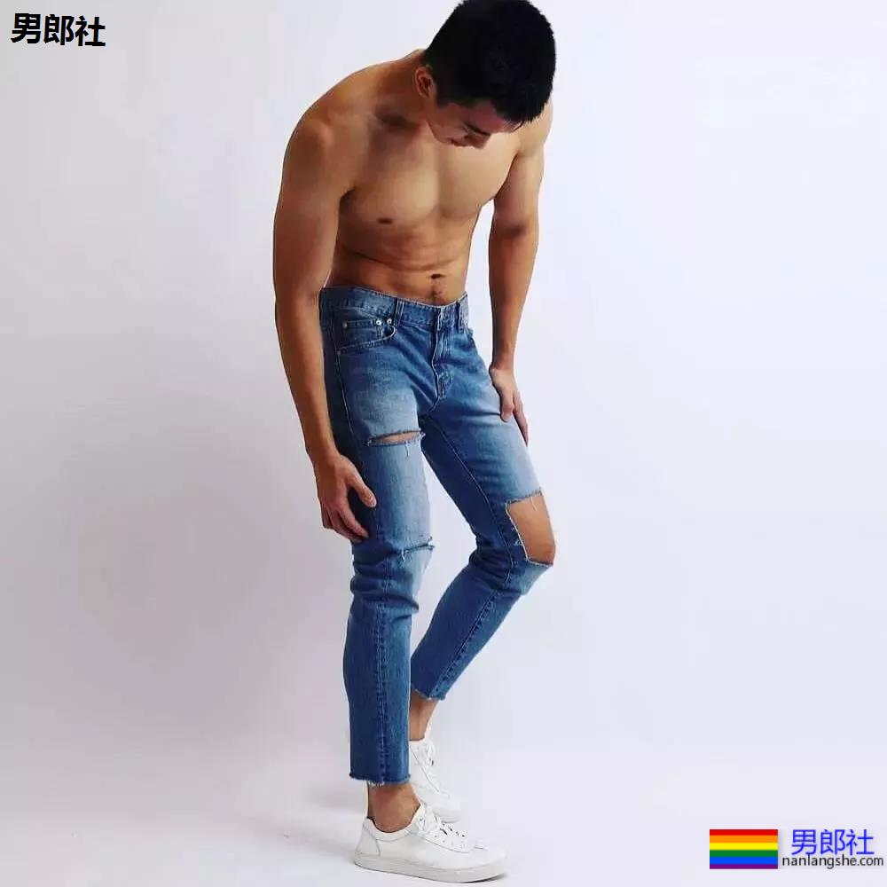 190"大物"筋肉狼狗下海，被摄影师爆料后清空羞涩大写真！ - 51虹马