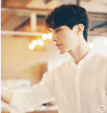 38岁李东旭腹肌秒杀小狼狗,他的浴室戏看呆了 - 51虹马 38岁李东旭腹肌秒杀小狼狗,他的浴室戏看呆了 - 51虹马