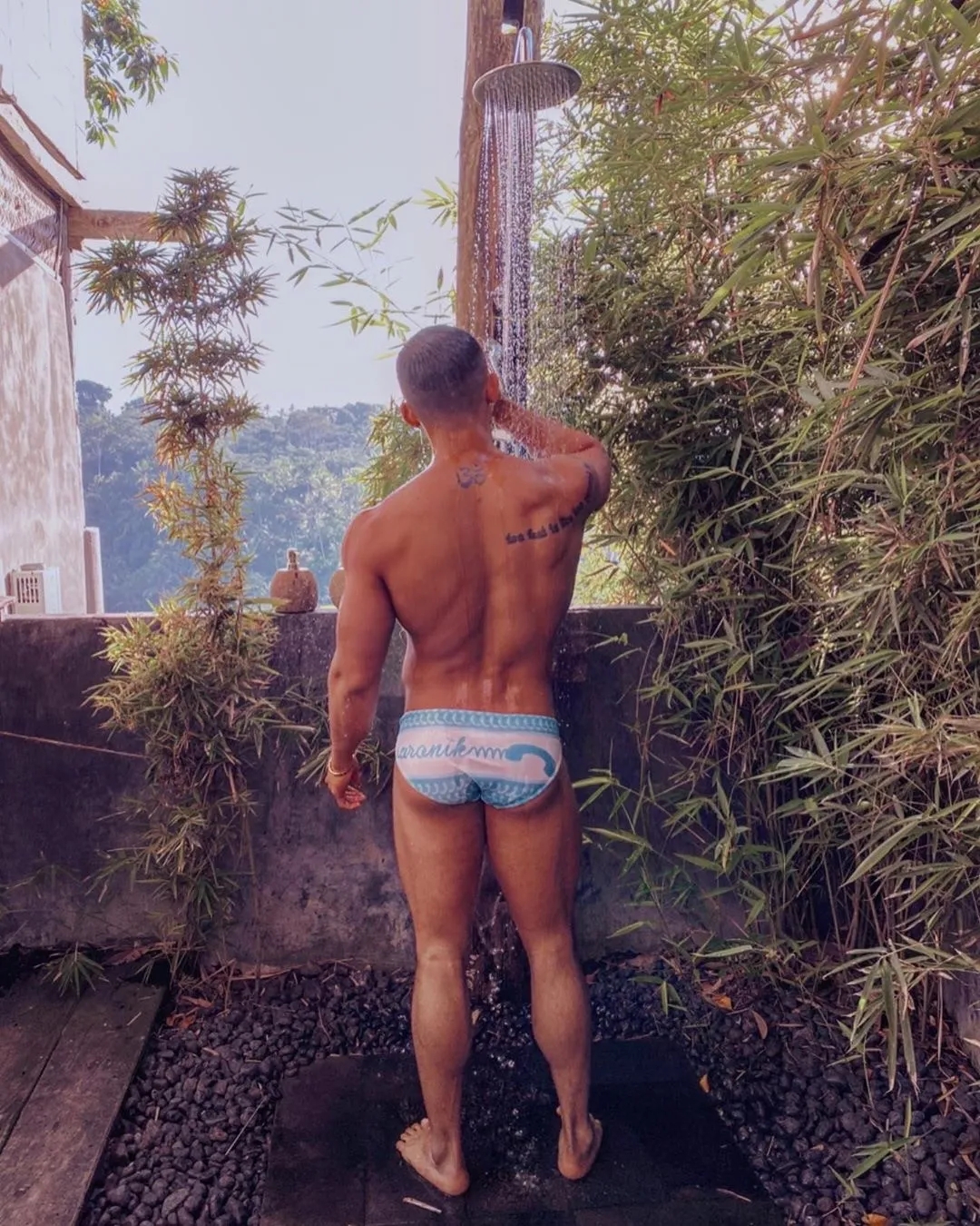 我的警察老公原来是gay - 51虹马 我的警察老公原来是gay - 51虹马