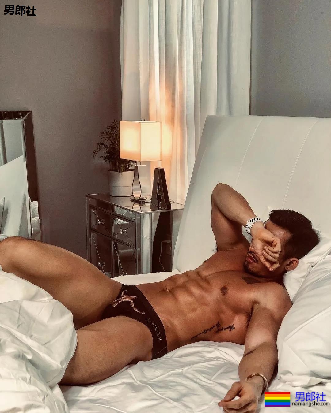 做了七年MB，买了5套房 - 51虹马