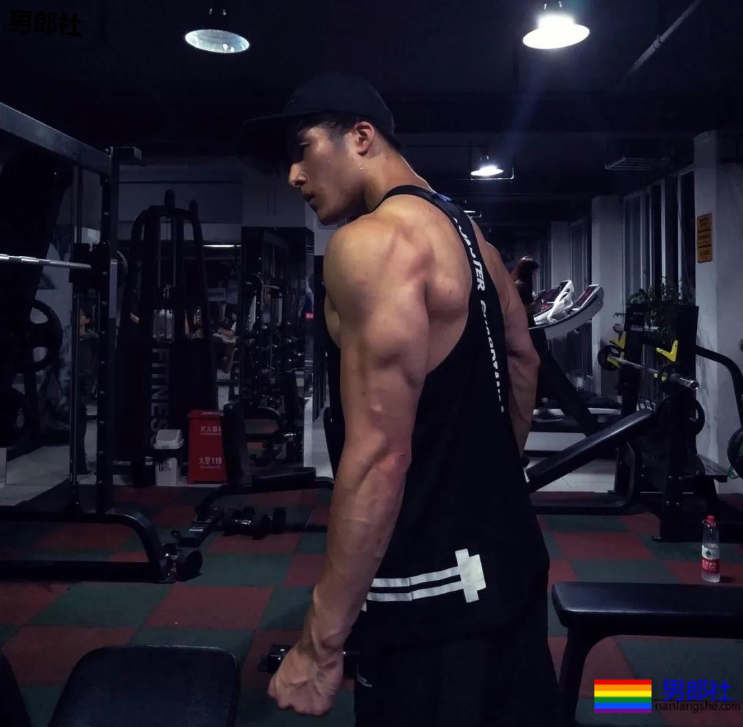 185cm大大大长腿小哥哥，来我家做客！ - 51虹马