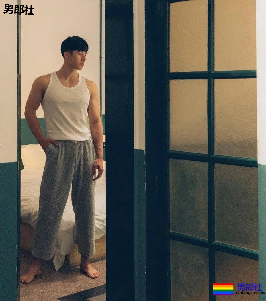 185cm大大大长腿小哥哥，来我家做客！ - 51虹马