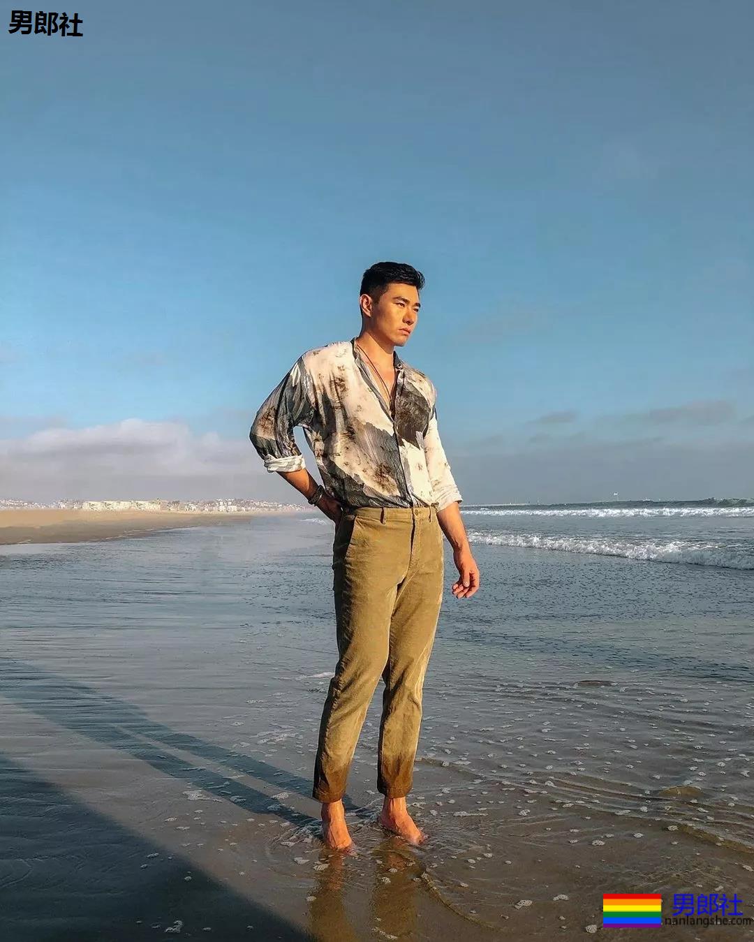 一枚阳刚帅气中年爷们，超man私照真的太浓烈! - 51虹马