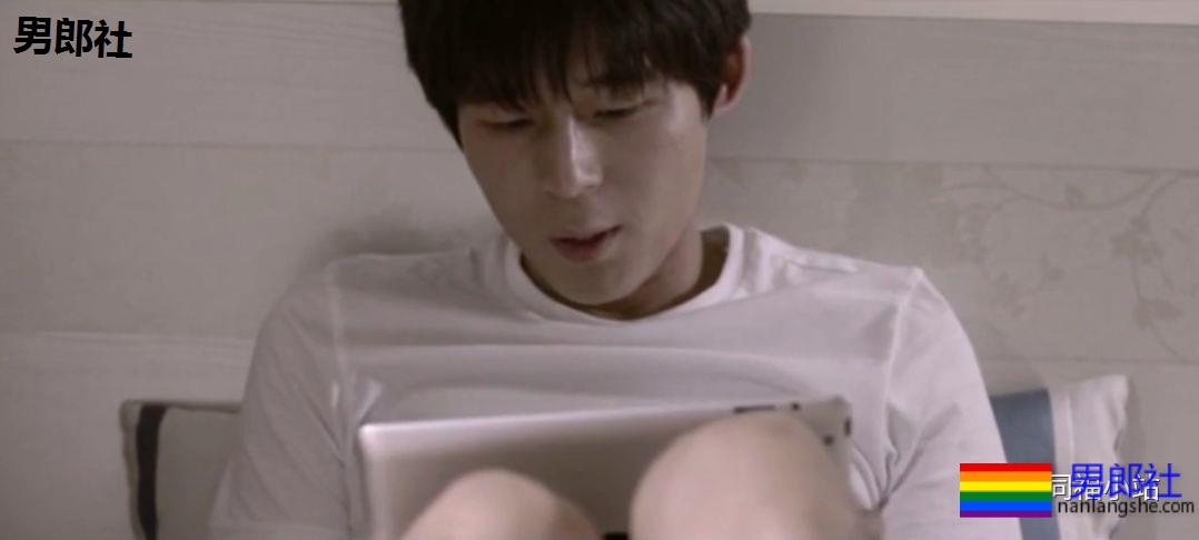 老攻好坏,竟然偷偷录象。。。小受完全不知! - 51虹马 老攻好坏,竟然偷偷录象。。。小受完全不知! - 51虹马