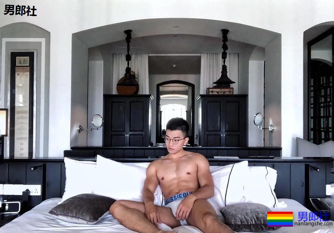 爱上35岁的已婚男人 - 51虹马