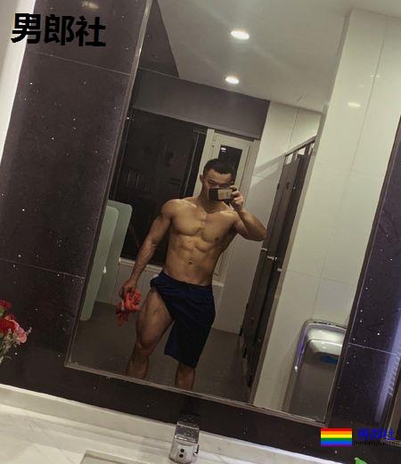 爱“骗人”的筋肉小哥硬照一览！ - 51虹马