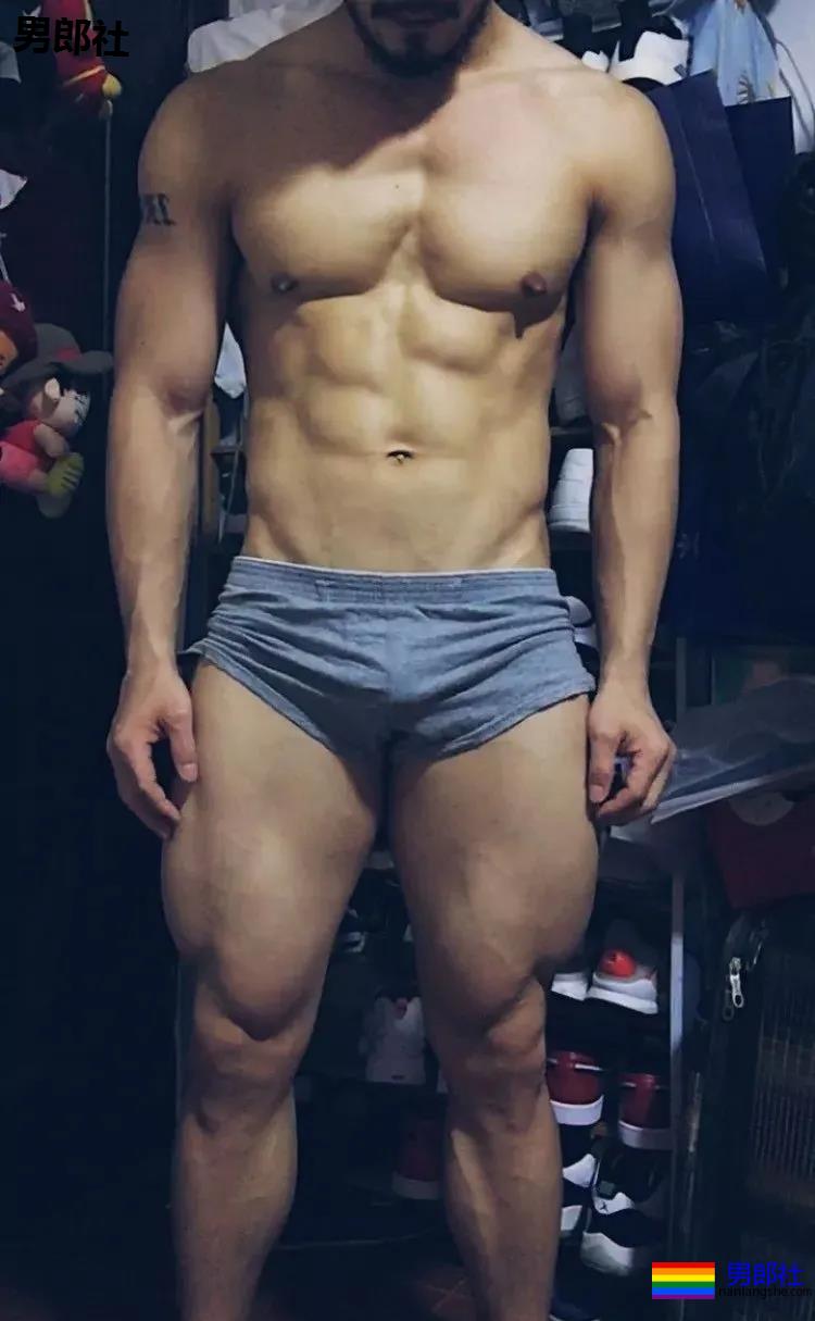爱“骗人”的筋肉小哥硬照一览！ - 51虹马