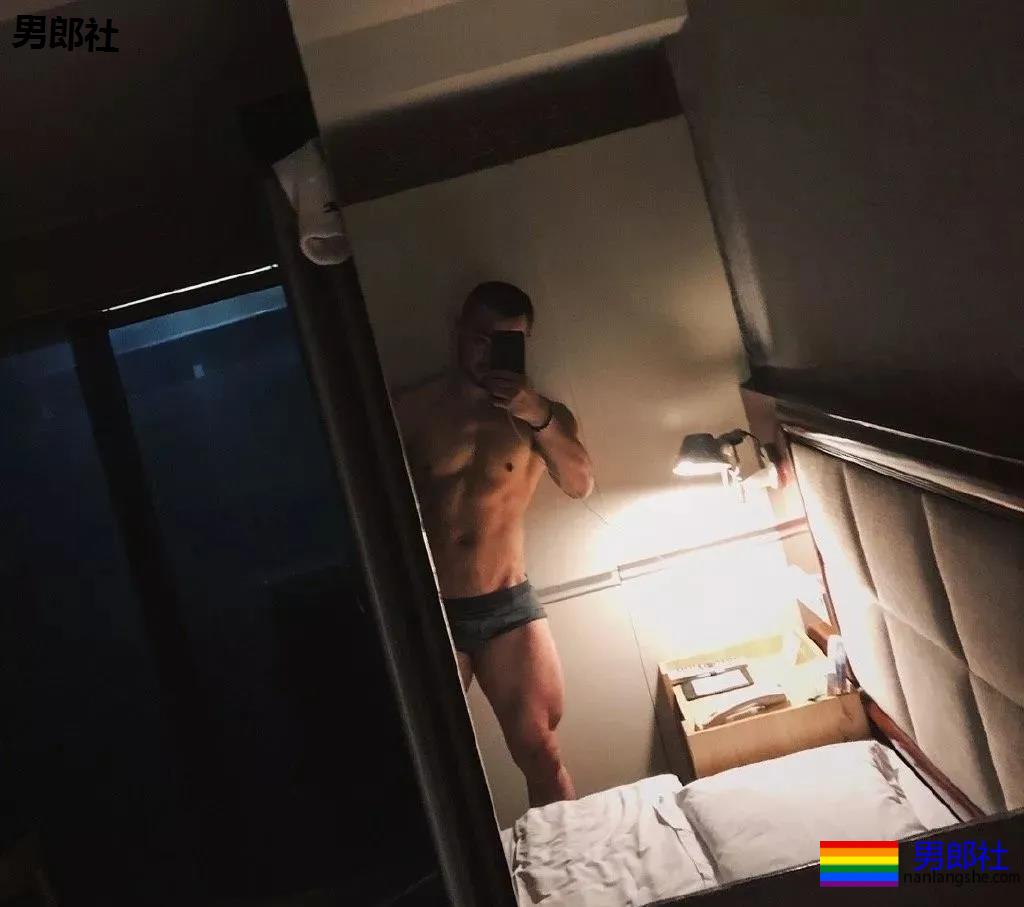 爱“骗人”的筋肉小哥硬照一览！ - 51虹马