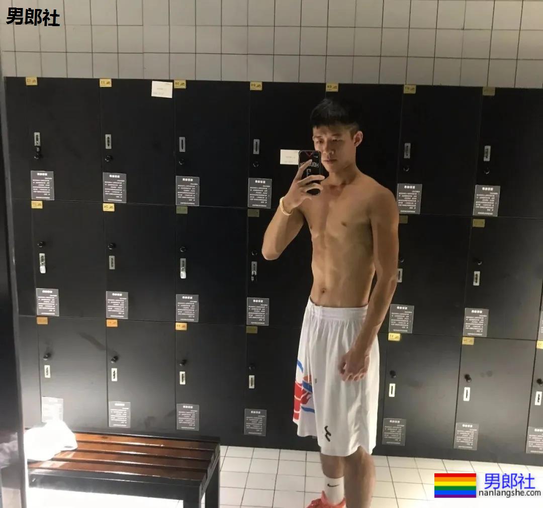 制服，体育生，肌肉男孩，你的男朋友上线撩！ - 51虹马