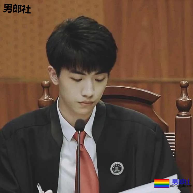 制服，体育生，肌肉男孩，你的男朋友上线撩！ - 51虹马