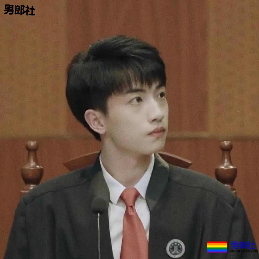 制服，体育生，肌肉男孩，你的男朋友上线撩！ - 51虹马