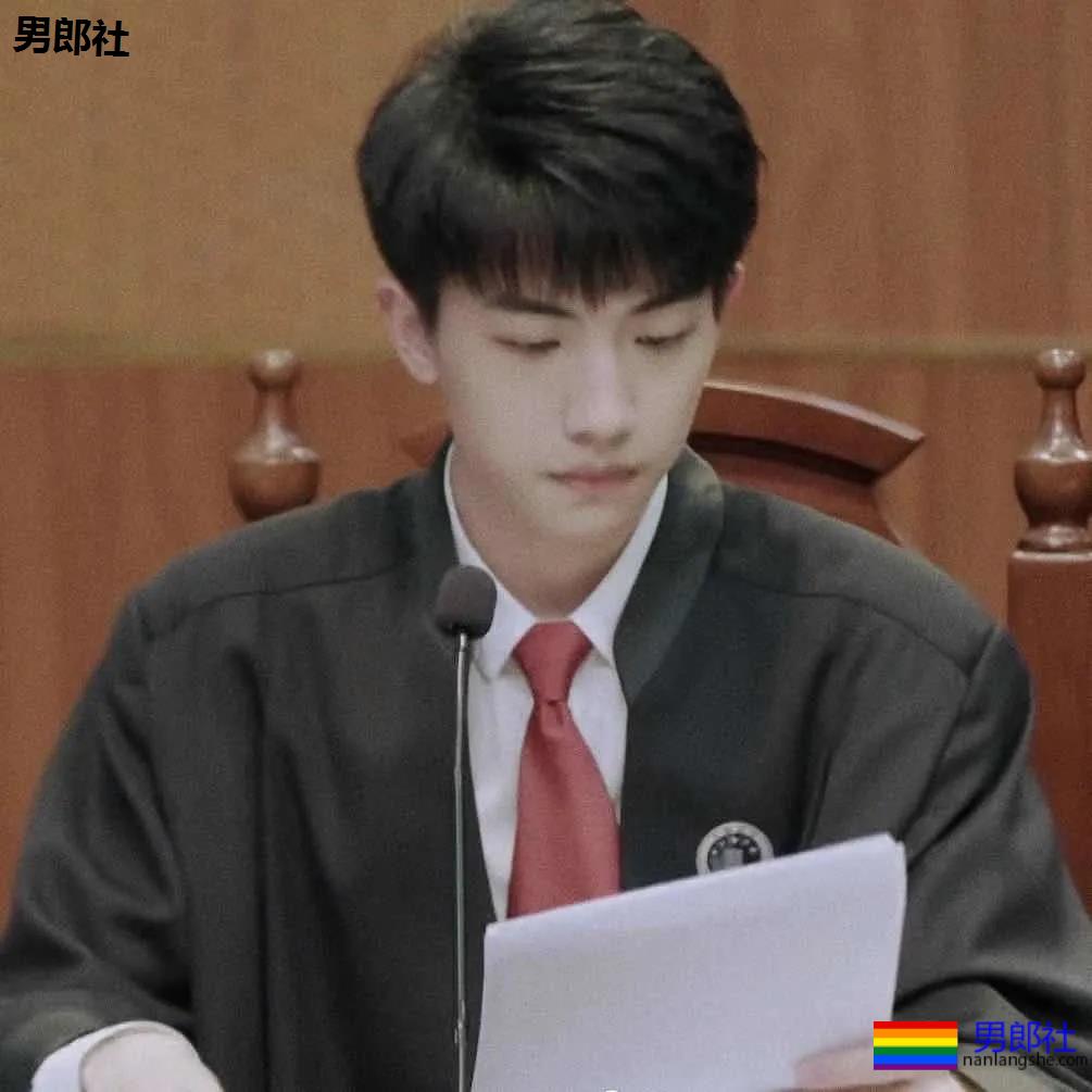 制服，体育生，肌肉男孩，你的男朋友上线撩！ - 51虹马