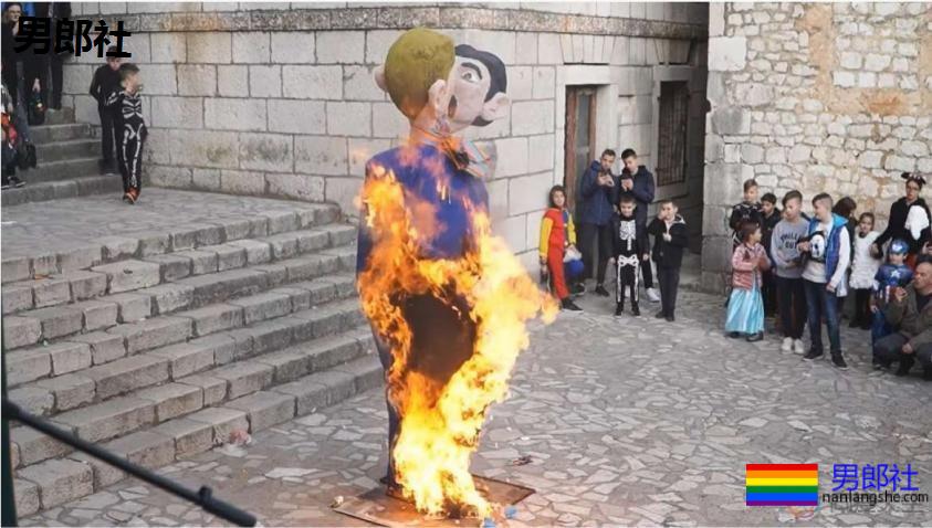 克罗地亚反同群众焚烧同志伴侣人偶 - 51虹马 克罗地亚反同群众焚烧同志伴侣人偶 - 51虹马