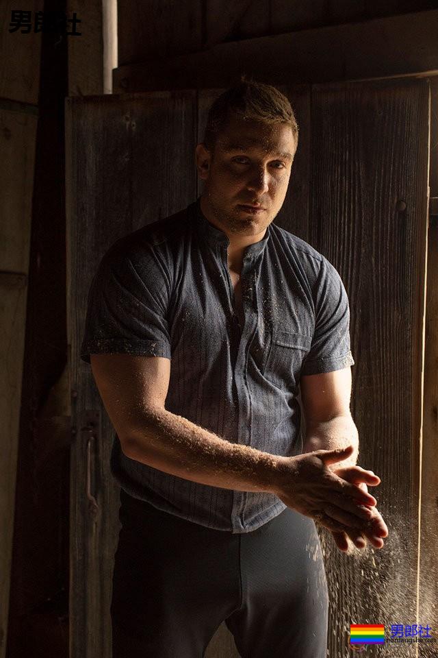 瑞士摔跤运动员成为瑞士体育界出柜第一人 - 51虹马